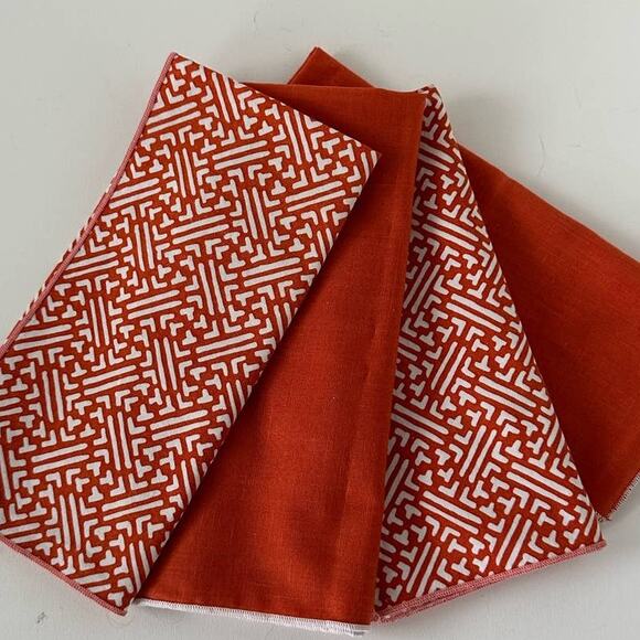 Vintage Cloth Napkins, burnt orange and cream, set of 4 - Picture 6 of 7